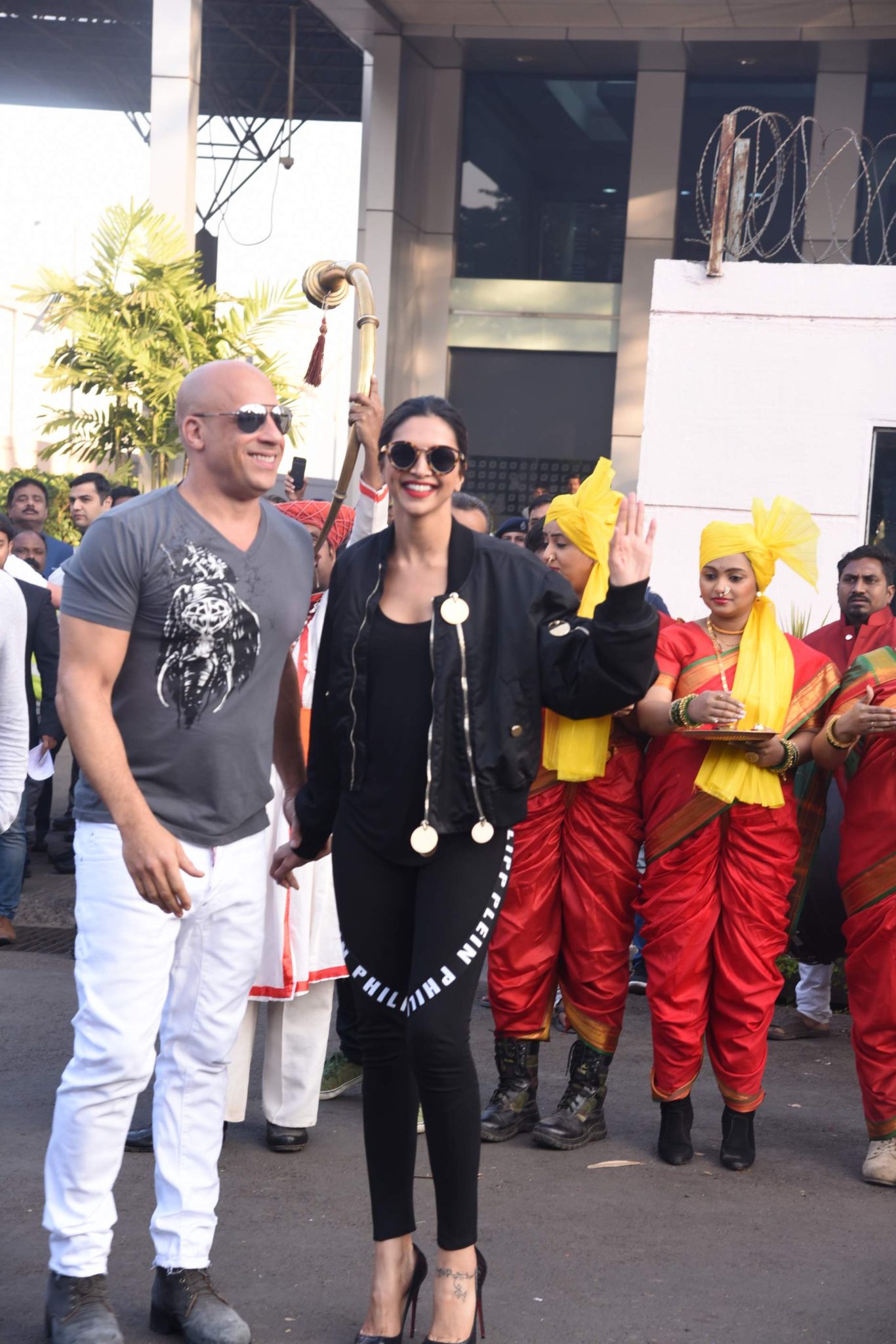 Brand New Pics of Vin Diesel and Deepika Padukone Deepika Padukone Brand New Pics of Vin Diesel and Deepika Padukone Vin Diesel Deepika 18